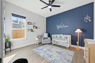 4033 Hammerly Dr, Dallas, TX 75212 - Photo 14