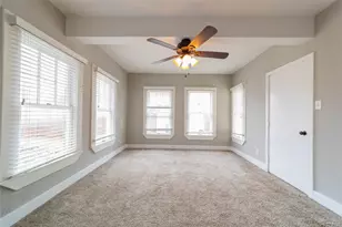 2226 W Rosedale St S, Fort Worth, TX 76110 - Photo 8