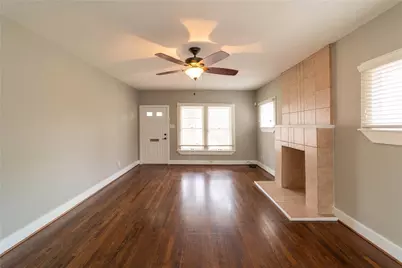 2226 W Rosedale Street S #100, Fort Worth, TX 76110 - Photo 2