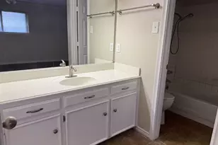 705 Kingsbridge Dr, Garland, TX 75040 - Photo 16