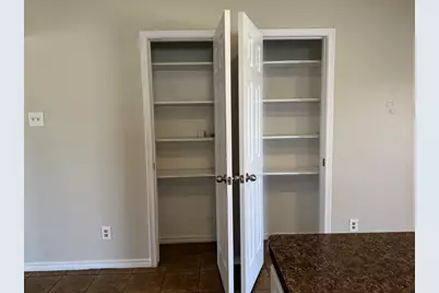 705 Kingsbridge Drive, Garland, TX 75040 - Photo 10