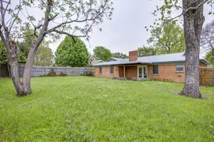 420 Vicki Pl, Hurst, TX 76053 - Photo 12