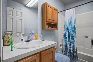 707 Shady Grove Ct, Granbury, TX 76049 - Photo 14