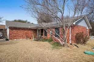 707 Shady Grove Ct, Granbury, TX 76049 - Photo 6