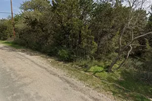 2803 Pinoak St, Granbury, TX 76048 - Photo 1