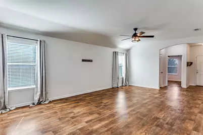 2252 Old Leonard Street, Fort Worth, TX 76119 - Photo 4