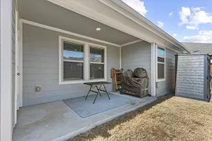 11236 W Pond Dr, Providence Village, TX 76227 - Photo 26