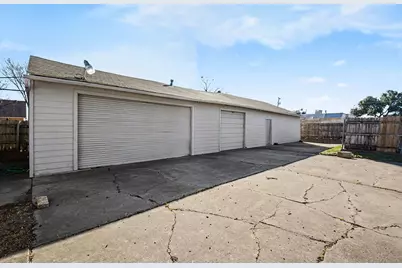 1004 18th Place, Plano, TX 75074 - Photo 8