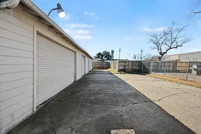 1004 18th Place, Plano, TX 75074 - Photo 10