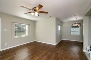 636 Schieme St, River Oaks, TX 76114 - Photo 4