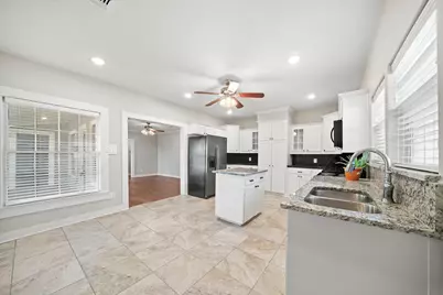 712 W Knox Street, Ennis, TX 75119 - Photo 12