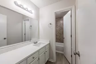 2201 Rockbluff Dr, Rowlett, TX 75088 - Photo 16