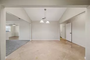 322 N Greenstone Ln, Duncanville, TX 75116 - Photo 20