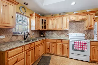 794 W Antelope Road, Jacksboro, TX 76389 - Photo 8