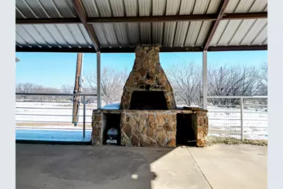 794 W Antelope Road, Jacksboro, TX 76389 - Photo 16