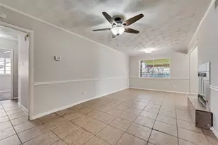 310 Katherine Ct, Duncanville, TX 75137 - Photo 10