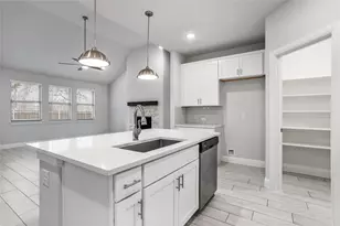 101 Gardenia Dr, Azle, TX 76020 - Photo 10