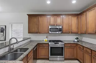 5582 Grosseto Dr, Frisco, TX 75034 - Photo 4