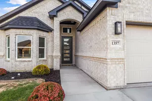 1357 Beach Dr, Azle, TX 76020 - Photo 2