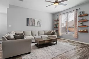 7805 Quiet Waters Dr, Arlington, TX 76016 - Photo 6