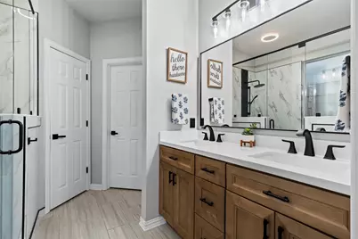 7805 Quiet Waters Drive, Arlington, TX 76016 - Photo 12