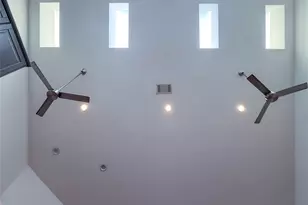 7450 Holly Hill Dr, Dallas, TX 75231 - Photo 6