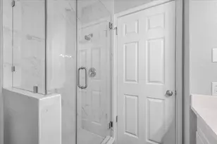 705 NW Hillery St, Burleson, TX 76028 - Photo 14