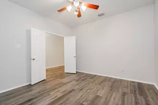 10321 Augusta Ln, Rowlett, TX 75089 - Photo 4