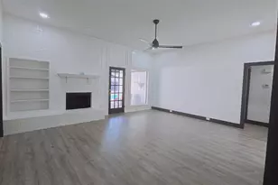 1933 Oakbluff Dr, Carrollton, TX 75007 - Photo 8