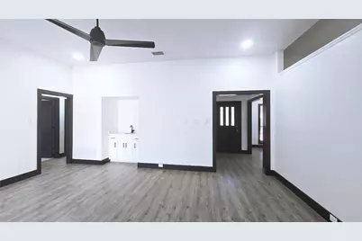 1933 Oakbluff Drive, Carrollton, TX 75007 - Photo 10