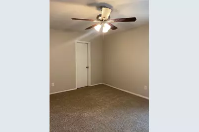 401 Curts Drive, Grand Prairie, TX 75052 - Photo 12