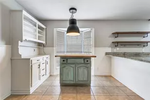 704 W Oak St, Celina, TX 75009 - Photo 14