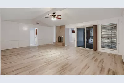 937 Birchwood Drive, Lancaster, TX 75146 - Photo 4