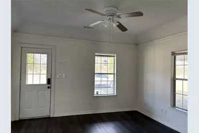 610 Front Street, Edgewood, TX 75117 - Photo 2