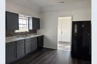 610 Front Street, Edgewood, TX 75117 - Photo 6