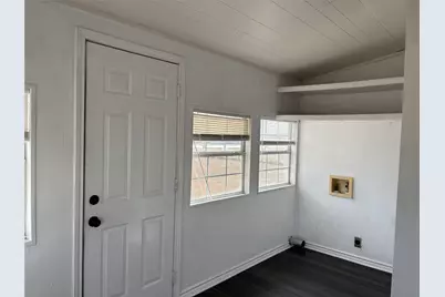 610 Front Street, Edgewood, TX 75117 - Photo 8