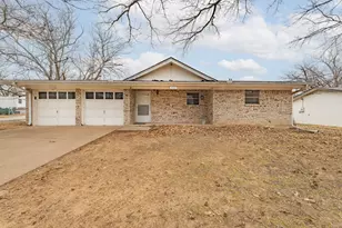 1211 W Cage St, Stephenville, TX 76401 - Photo 1