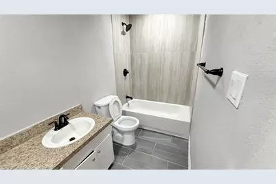 4200 Kenwood Court #B, Fort Worth, TX 76103 - Photo 18