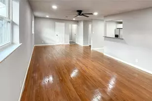 4200 Kenwood Ct, Fort Worth, TX 76103 - Photo 4