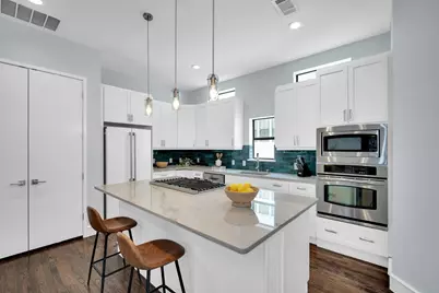 2119 Albany Street, Dallas, TX 75201 - Photo 2