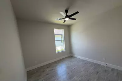 5709 Barkridge Drive, Granbury, TX 76048 - Photo 12