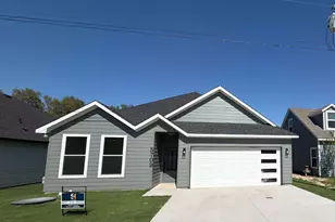 5709 Barkridge Dr, Granbury, TX 76048 - Photo 1