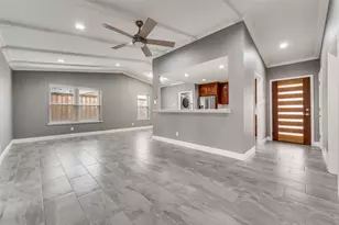 2507 Hightrail Dr, Carrollton, TX 75006 - Photo 6