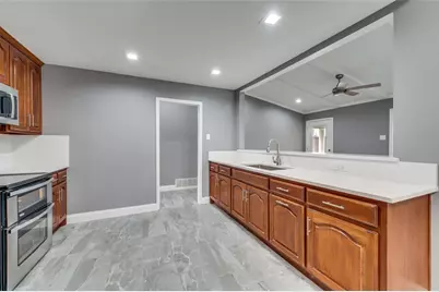 2507 Hightrail Drive, Carrollton, TX 75006 - Photo 8