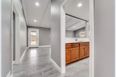 2507 Hightrail Drive, Carrollton, TX 75006 - Photo 4