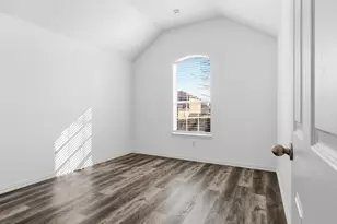 424 Shady Shore Ln, Crowley, TX 76036 - Photo 8