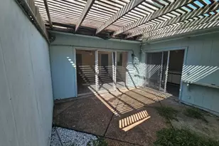 88 Townhouse Ln, Corpus Christi, TX 78412 - Photo 10