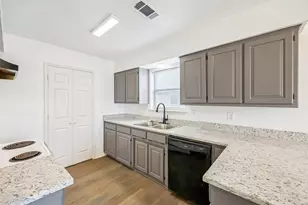 2726 Sherry St, Arlington, TX 76014 - Photo 6