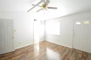 501 Arbor Creek Dr, Euless, TX 76039 - Photo 18