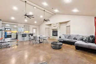 1617 Signal Rd, Quinlan, TX 75474 - Photo 4